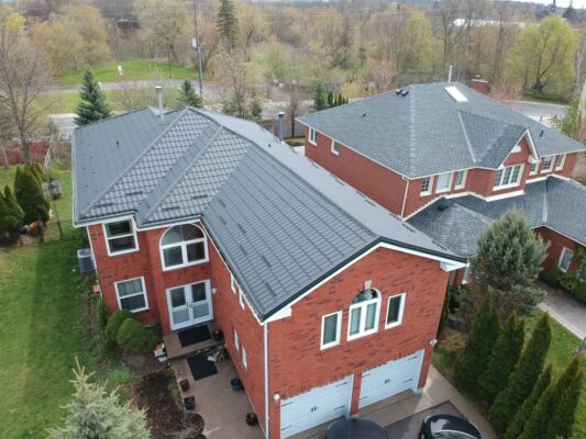 metal roofing vs shingles in toronto